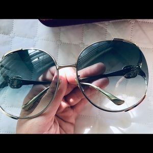 Gucci Oversized Sunglasses PRICE FIRM